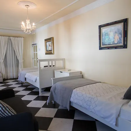 Дом отдыха Casa Valdes Марбелья